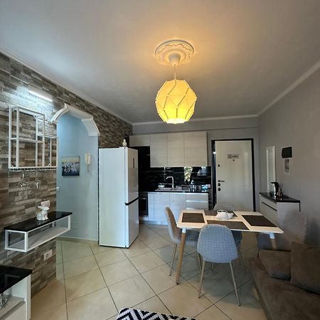 Sunset Apartments Lungomare Vlorë Екстериор снимка