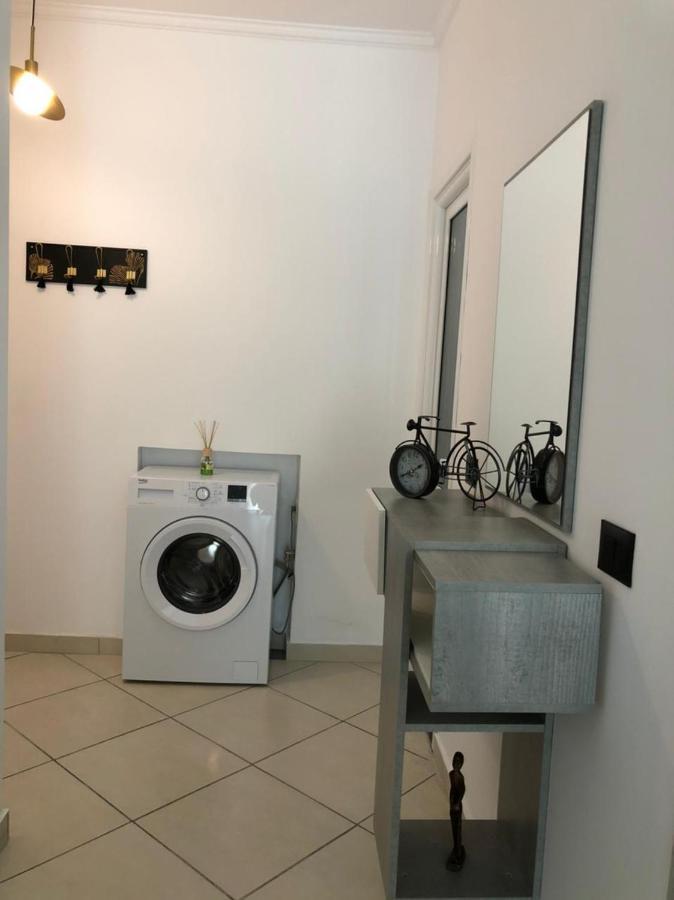 Sunset Apartments Lungomare Vlorë Екстериор снимка